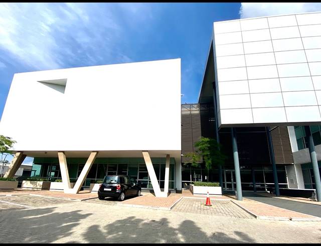 452M² OFFICE TO LET IN FOURWAYS